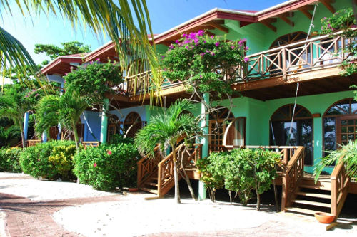 Hamanasi Dive Resort 